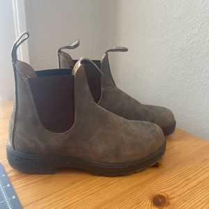 Blundstone #585 Chelsea Boots - Rustic Brown